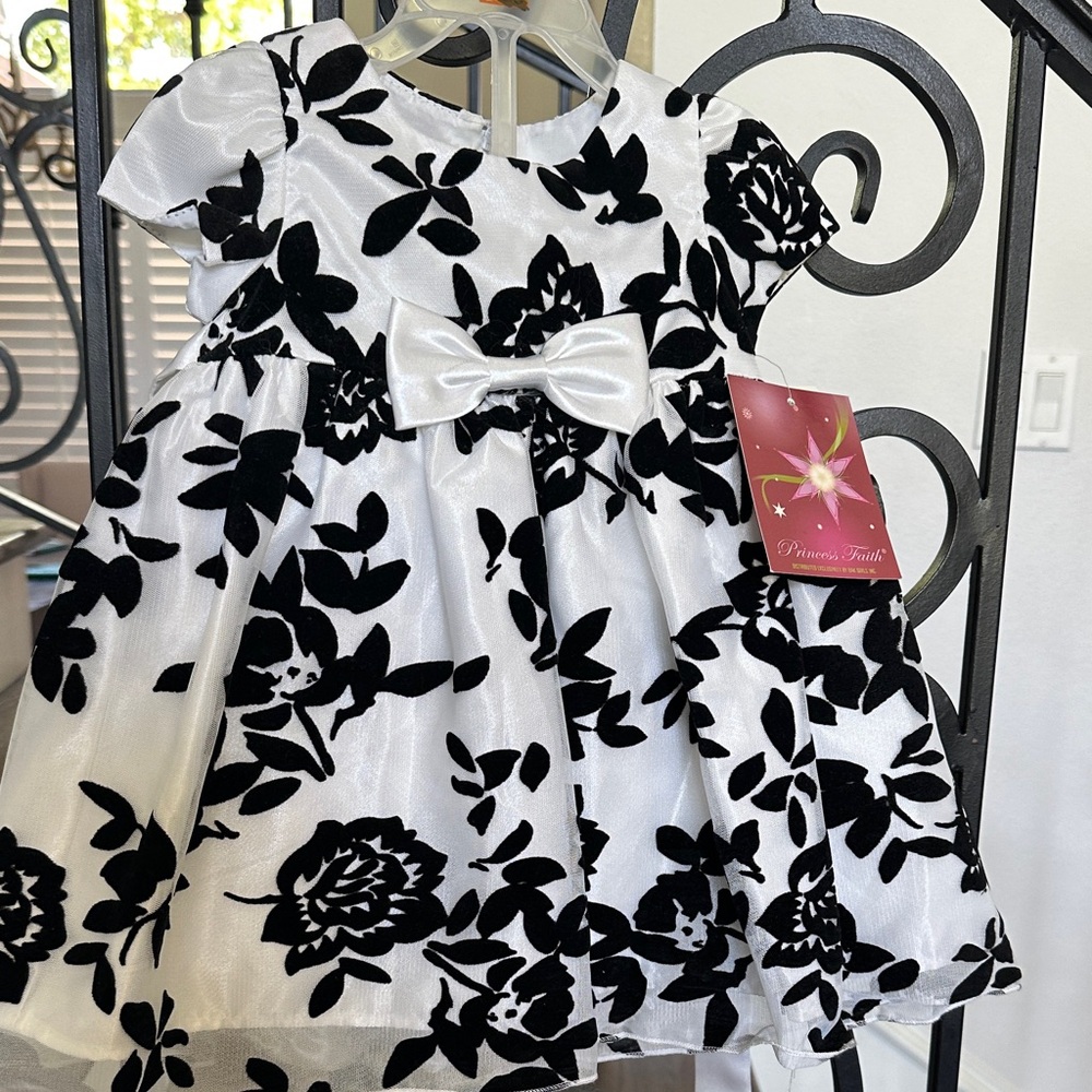 Charming Black and White Floral Kids Dress with Bow